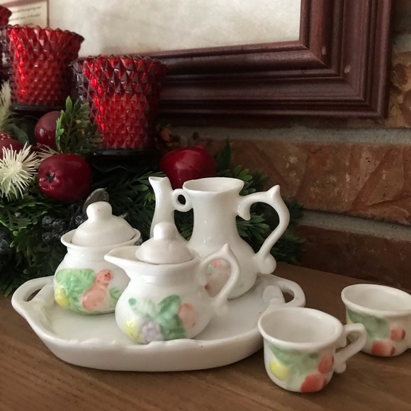 Rare Vintage 1960’s Victorian Swiss Rose Tea Set - Picture 3 of 7